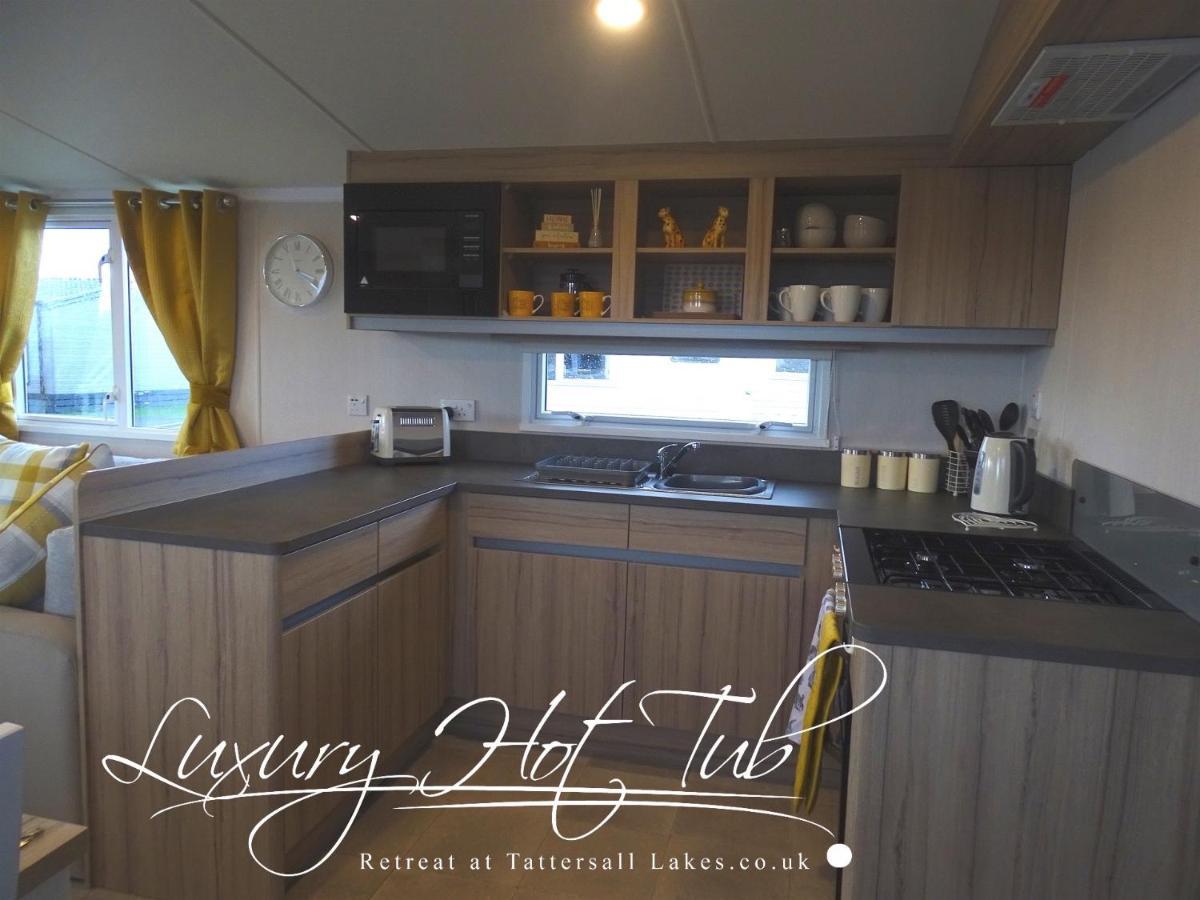 Вилла Luxury Hot Tub Retreat Таттершолл Экстерьер фото